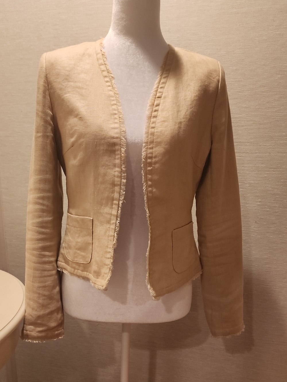 Women’s Linen Tan Frayed-Edge Jacket